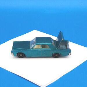 Vintage Matchbox‎ Metallic Blue No. 31 Lincoln Continental